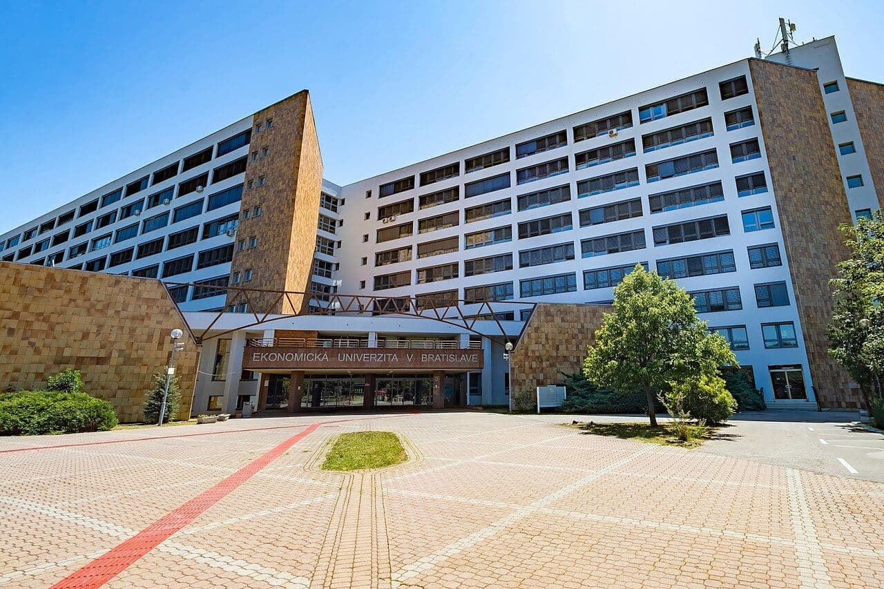 Faculty of Commerce — 1