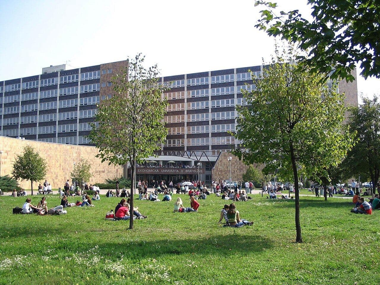 Faculty of Commerce — 5