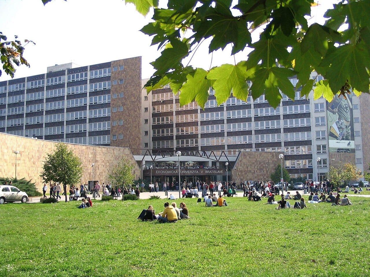 Faculty of Commerce — 6