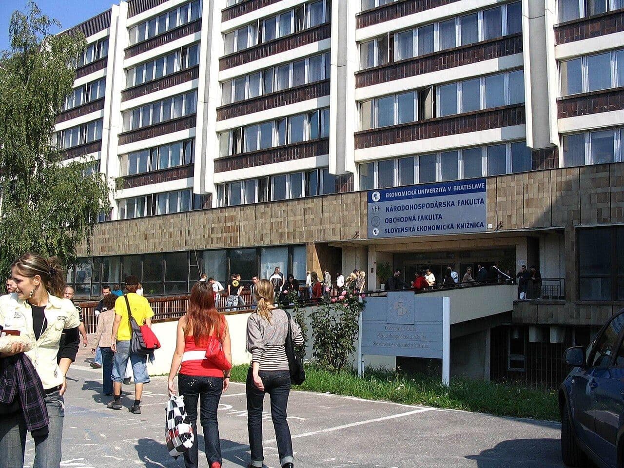 Faculty of Commerce — 7