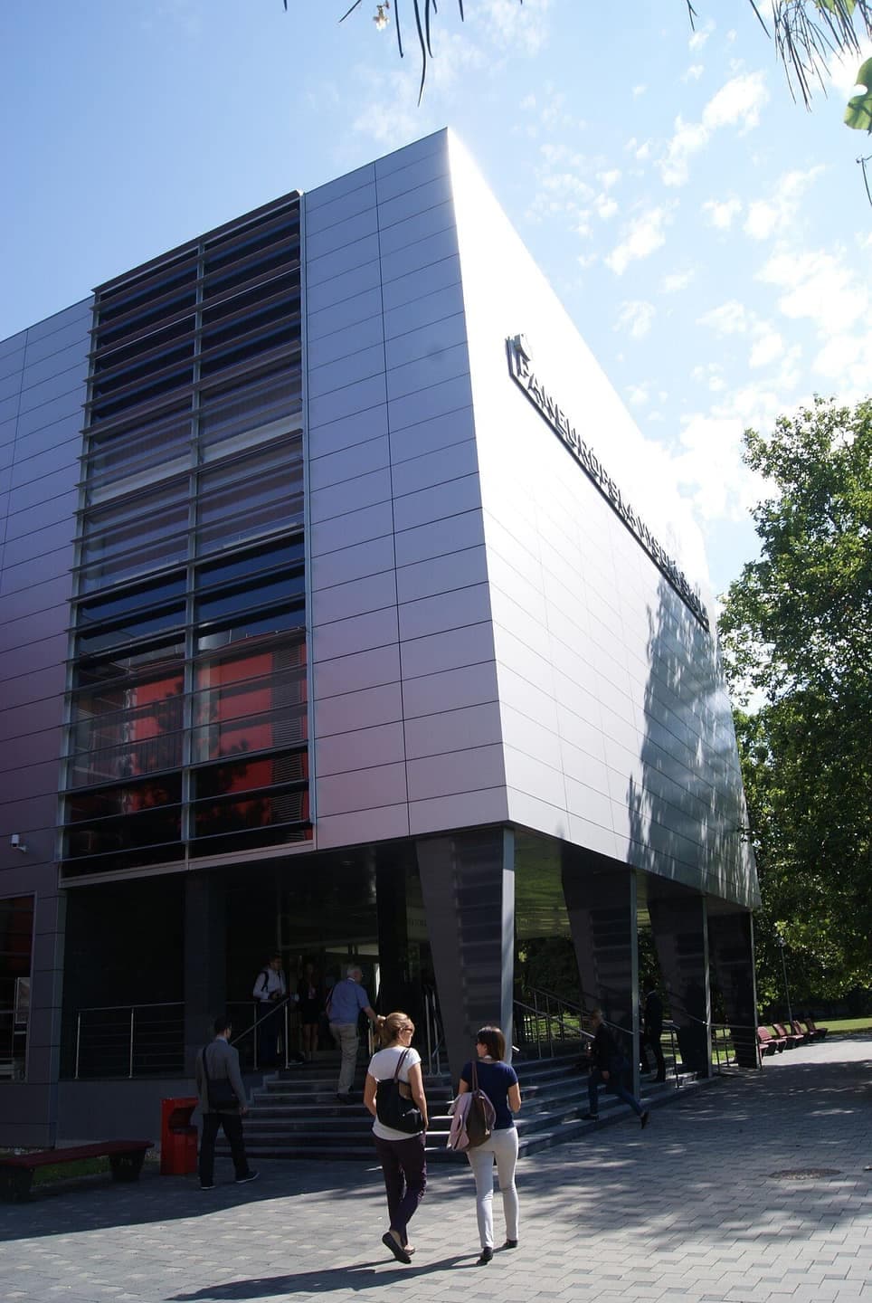 Faculty of Law — 6