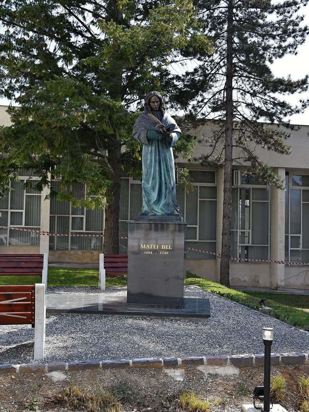 Юридический факультет — 4