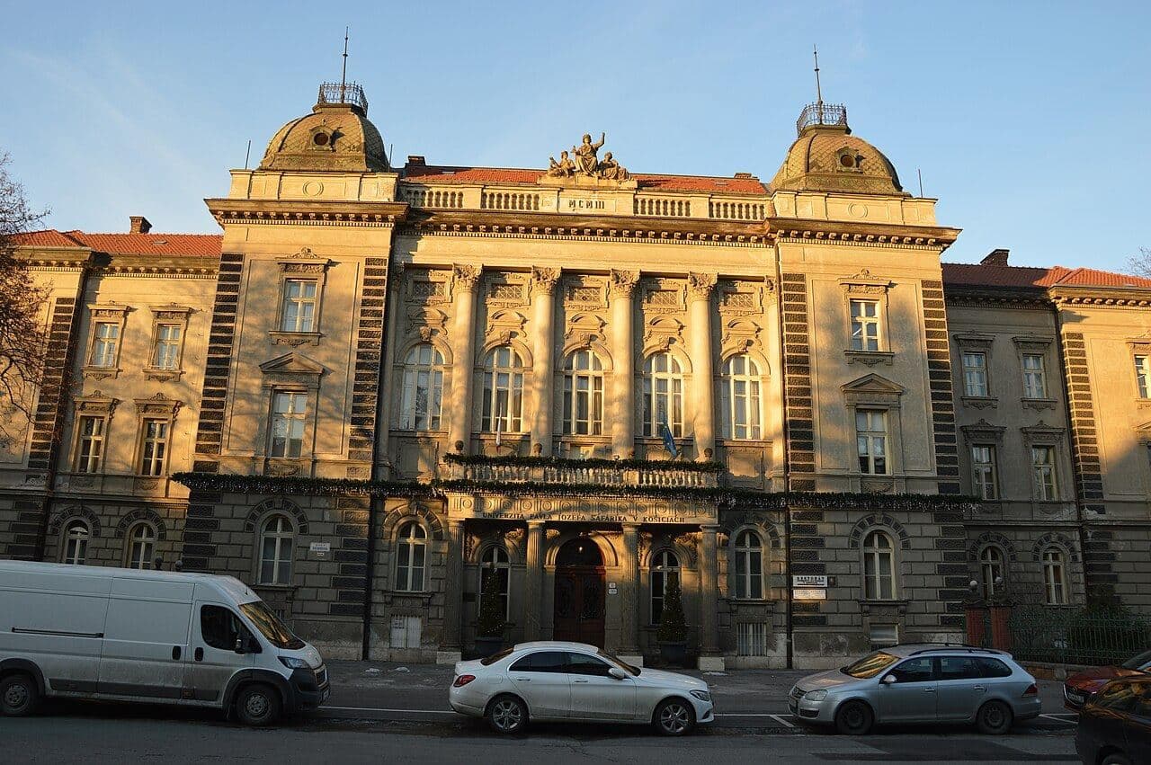Law Faculty — 7