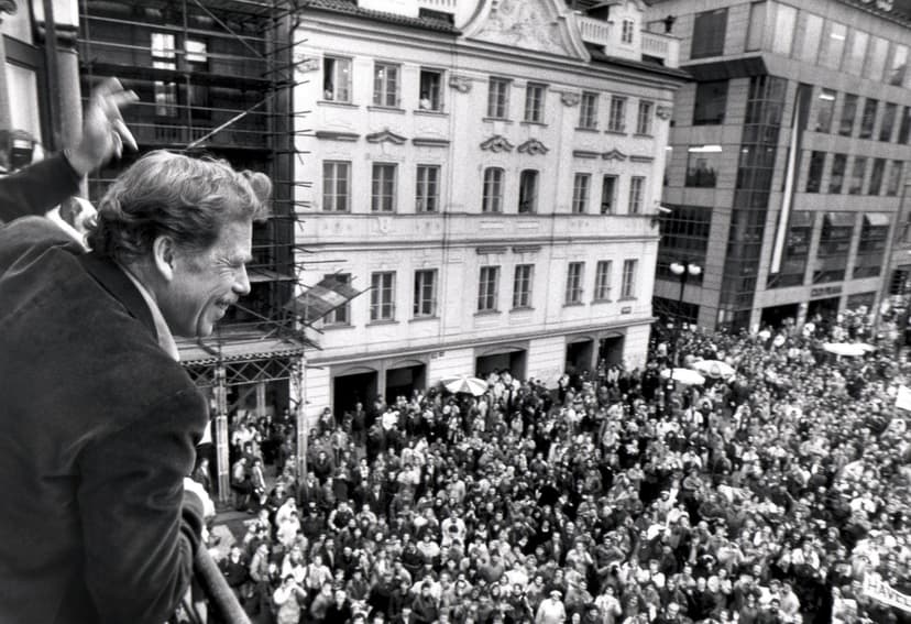 17 листопада - річниця Оксамитової революції у Чехословаччині | ProUkrainu