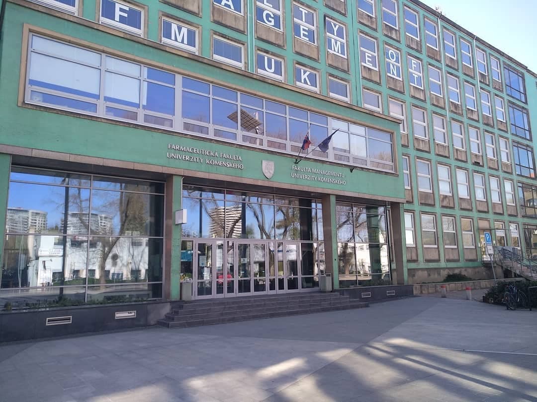 Емоційний інтелект у підприємництві: лекції та тренінги для української молоді