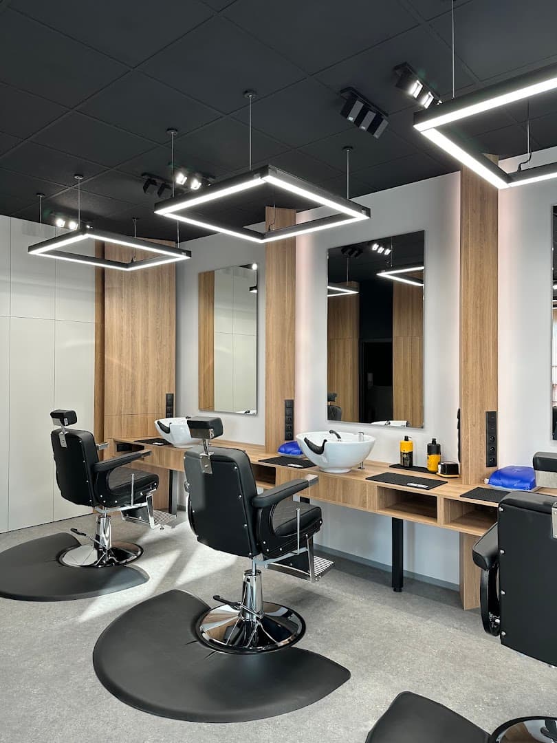 BARBERSHOP 4 MEN